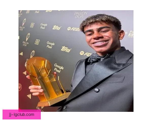 亚马尔荣获科帕奖成为年度最佳新秀足球运动员引发广泛关注