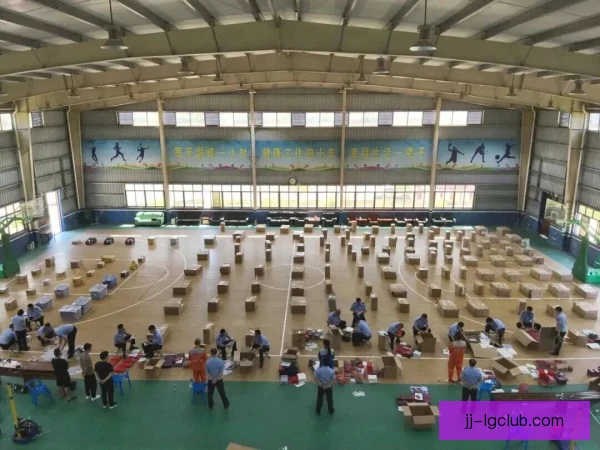 某边后卫成长环境分析，稳定出场与教练信任并重